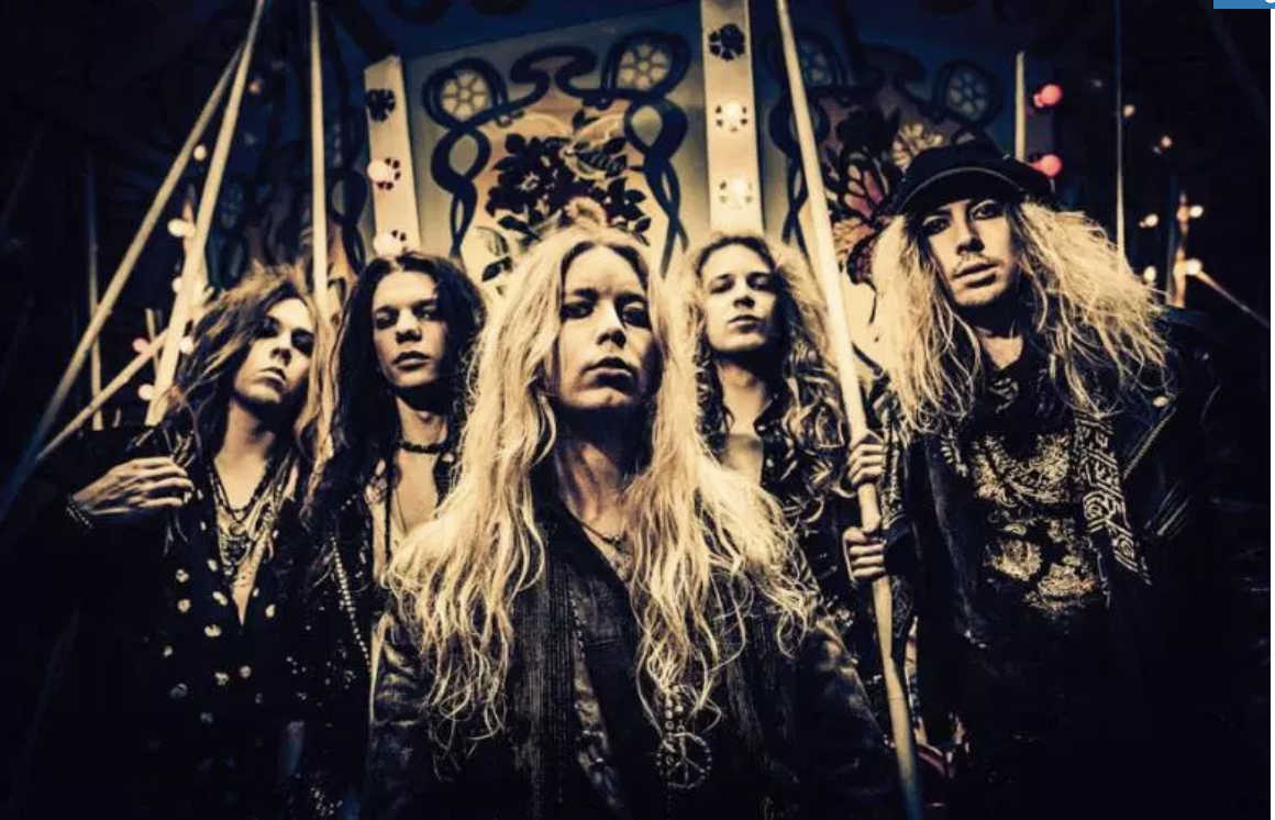 Interview with Shiraz Lane — “The main difference between intimate shows and big stages is that when we are playing at a big stage, I catch myself looking at the back of the hall to see how many people are there and often wonder where the hell all those people came from.”