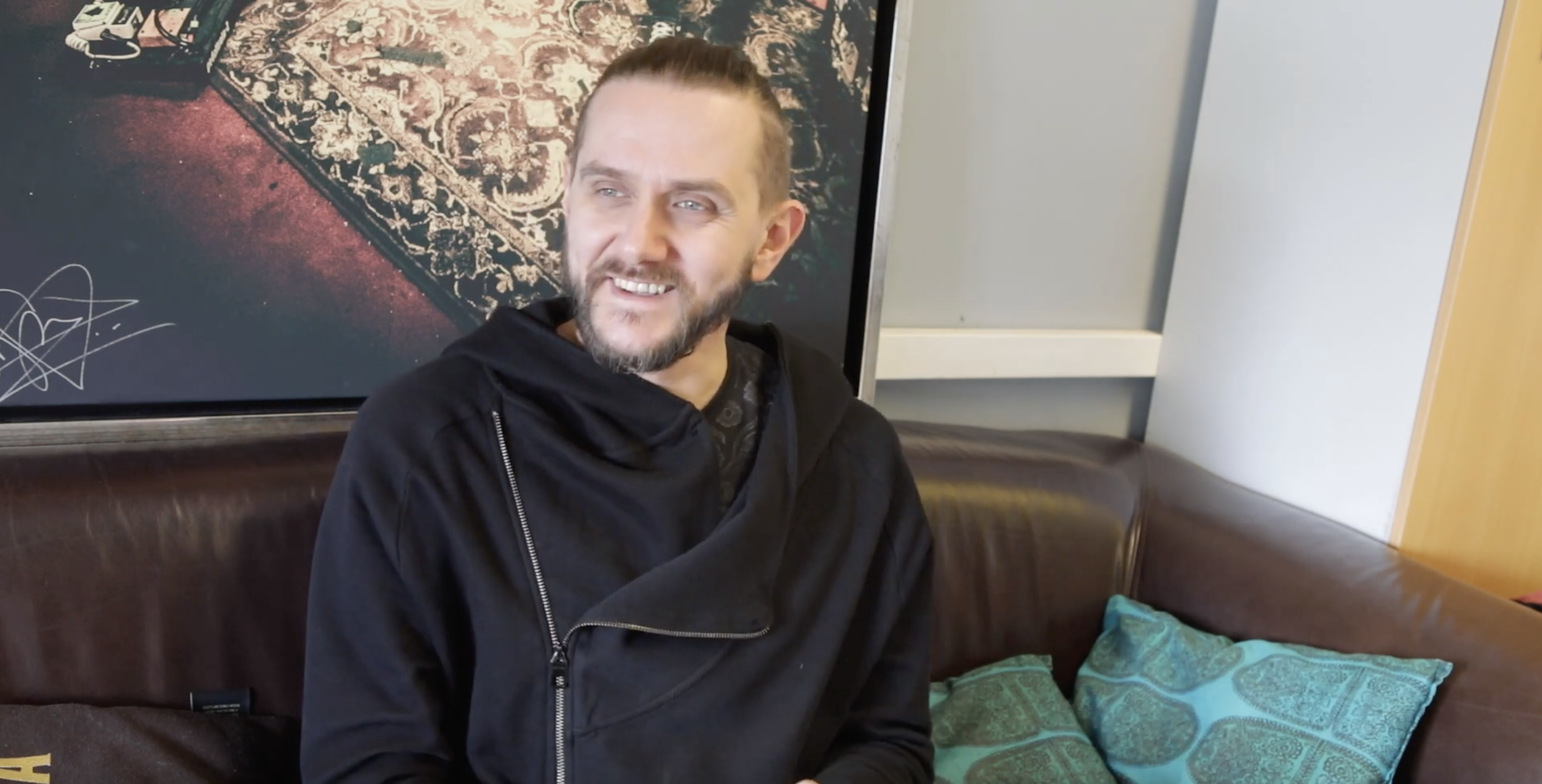 Interview with Riverside – “I don’t regret my past behaviors or the things that I’ve done because thanks to them I’m here. Right here, right now.