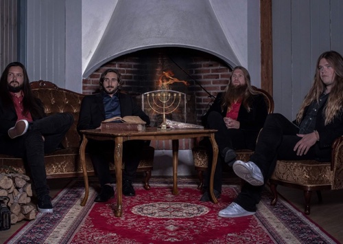 Interview with Majestica — “Even if it’s been a dark year, you can always count on Christmas.”