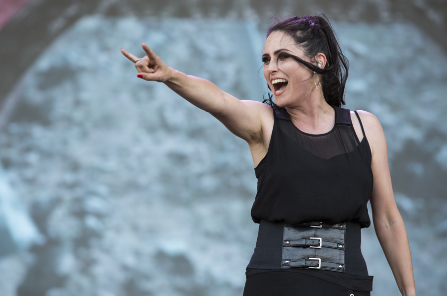 Interview with Within Temptation — “The light is those people who are standing up and risking everything by saying what they believe in and standing their ground.”