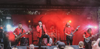 Interview with Ember Falls – “We felt that we needed to do this album by ourselves.”