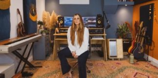 Charlotte Wessels Presents Cinematic Music Video for “Afkicken”