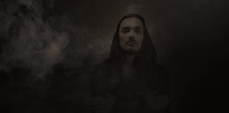 Debut EP Sirkuit Preiker out today April 29th via Playground Music.