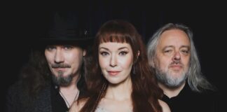 Interview with Auri — “We like to hold on to the light and look for the light, because there is so much light in the world.”